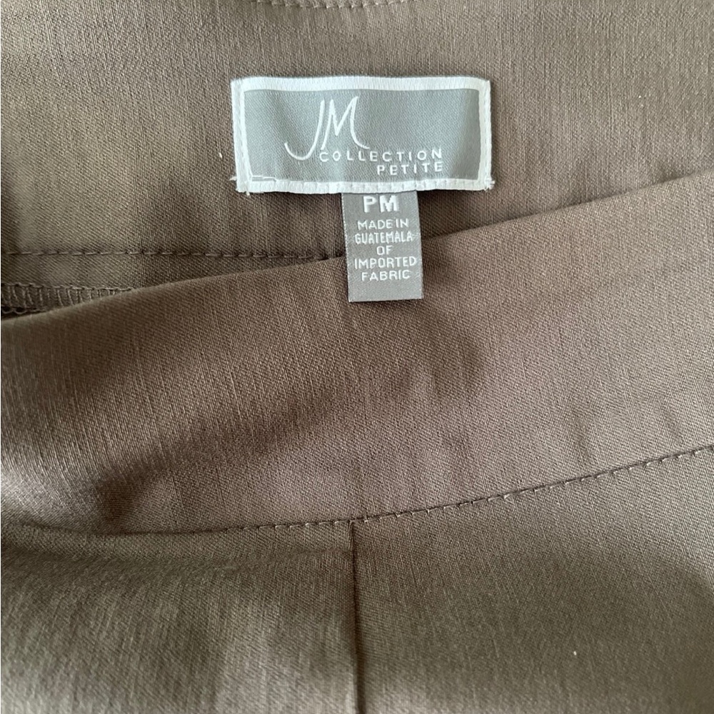 JM Collection Capris - Picture 4 of 7